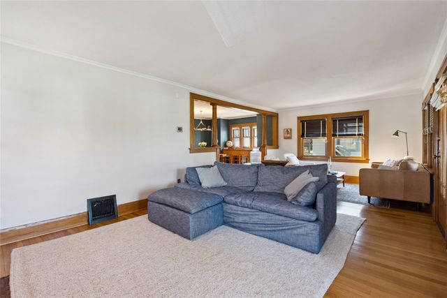 1545 46th Street, Des Moines, IA 50311