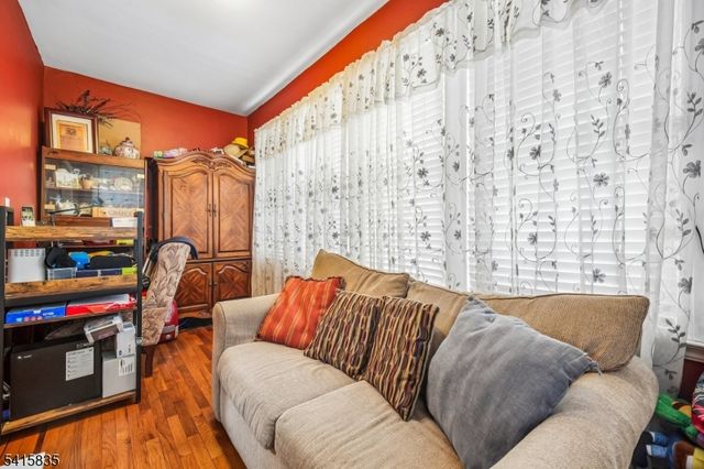 1611 Orchard Ter, Linden City, NJ 07036