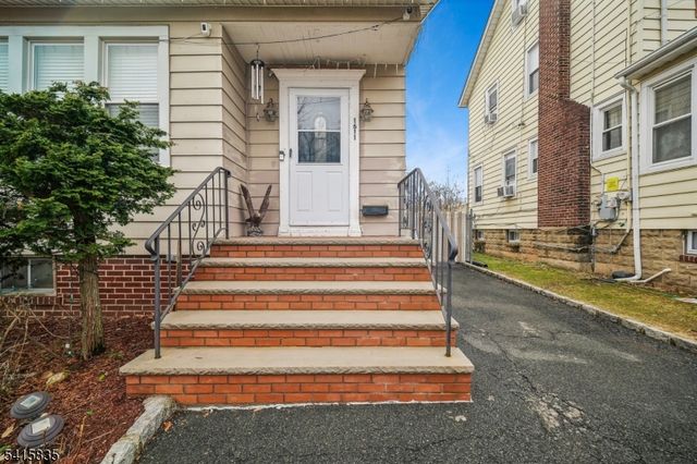 1611 Orchard Ter, Linden City, NJ 07036