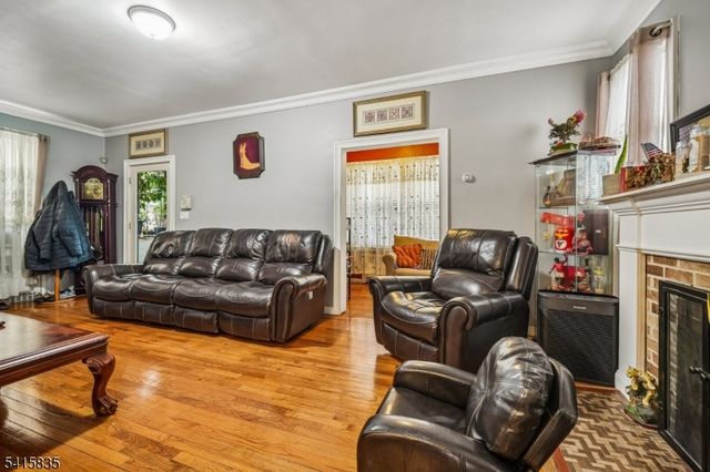 1611 Orchard Ter, Linden City, NJ 07036