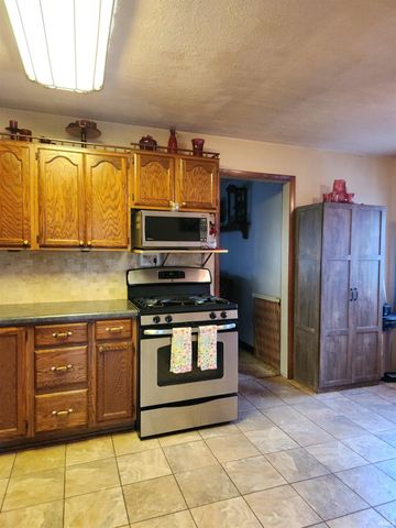 1443 Bedford Drive, New Haven, IN 46774