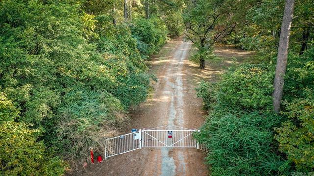 344 Dortch Bend Road, Scott, AR 72142