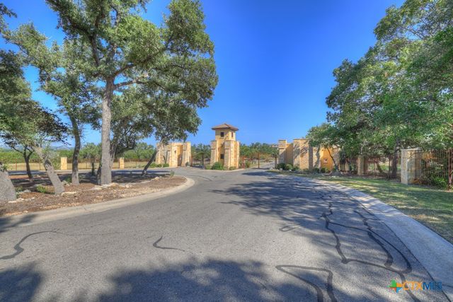 1202 Brads Flight, Canyon Lake, TX 78133