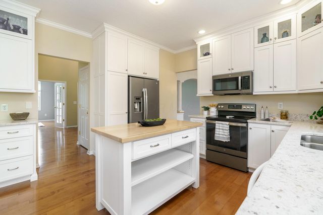 4101 Greenbelt Drive, Hilliard, OH 43026