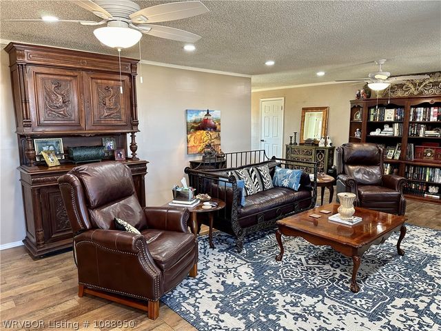 6910 Military Road, Lavaca, AR 72941