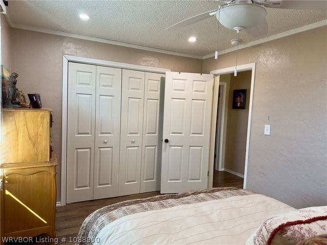 6910 Military Road, Lavaca, AR 72941