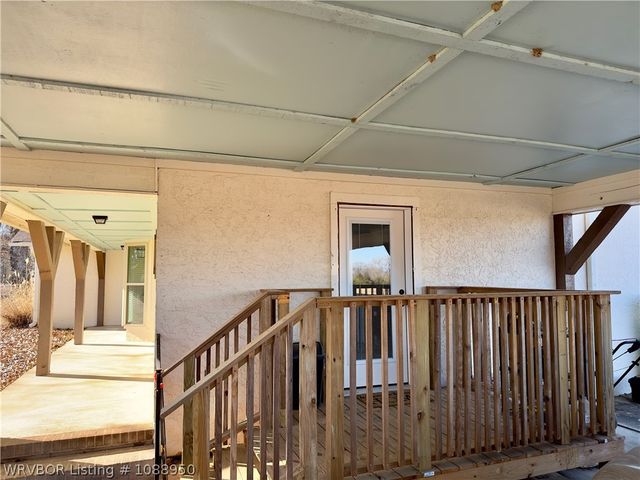 6910 Military Road, Lavaca, AR 72941