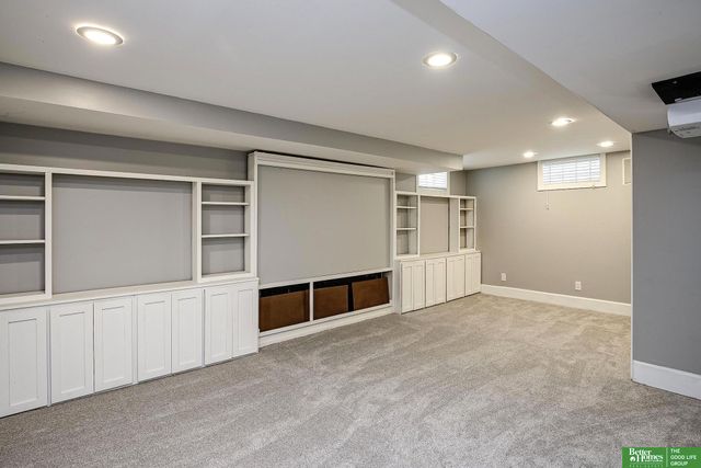 4501 Pine Street, Omaha, NE 68106