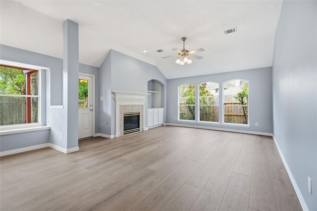 1411 Pebble Banks Lane, Seabrook, TX 77586