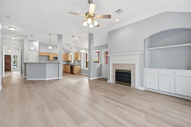 1411 Pebble Banks Lane, Seabrook, TX 77586