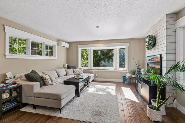 1165 Josephine Road, Roseville, MN 55113