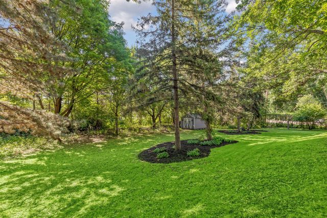 1165 Josephine Road, Roseville, MN 55113
