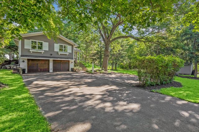 1165 Josephine Road, Roseville, MN 55113