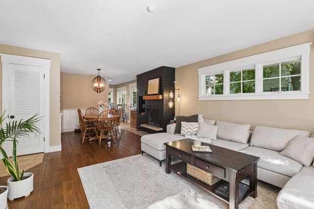 1165 Josephine Road, Roseville, MN 55113
