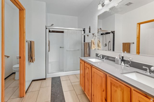 323 W 400 N, Central Valley, UT 84754