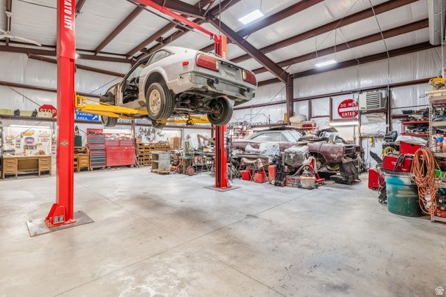 323 W 400 N, Central Valley, UT 84754