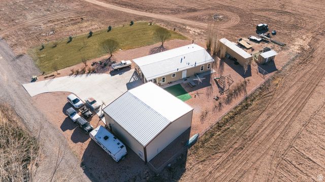 323 W 400 N, Central Valley, UT 84754