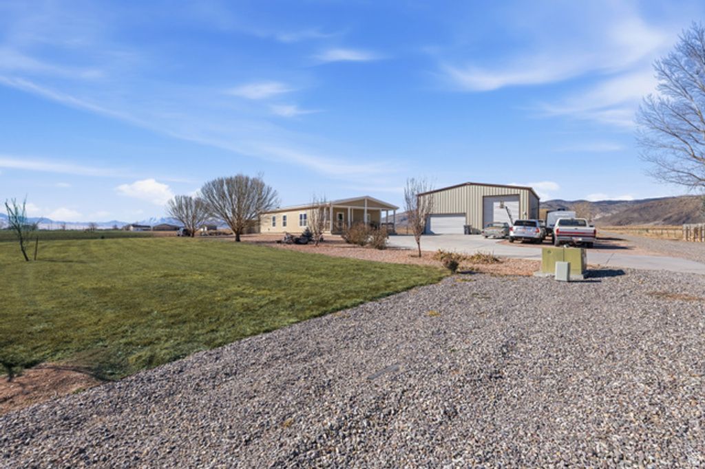 323 W 400 N, Central Valley, UT 84754