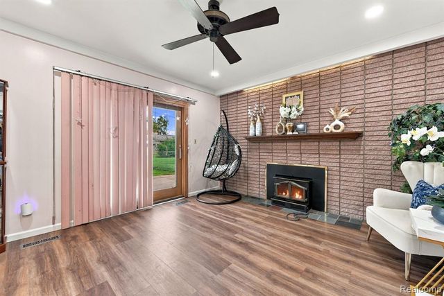 30238 Newport Drive, Warren, MI 48088
