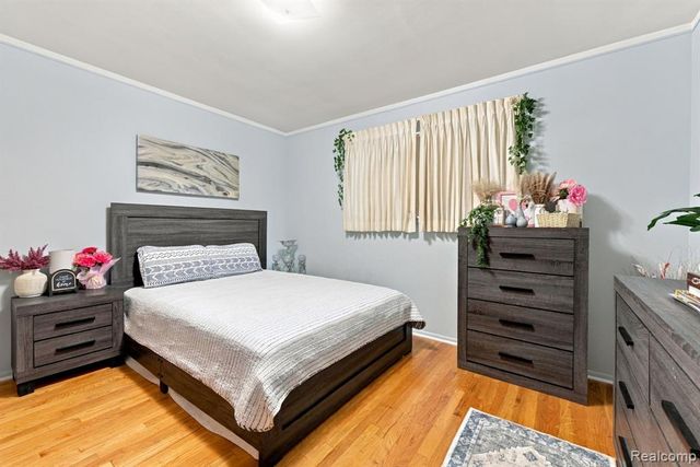30238 Newport Drive, Warren, MI 48088