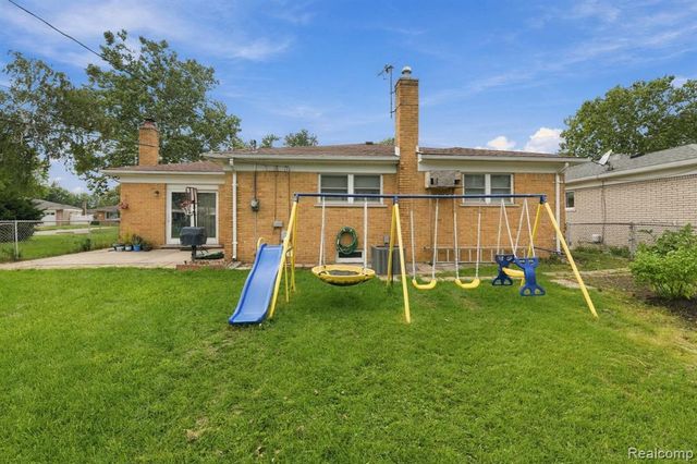 30238 Newport Drive, Warren, MI 48088