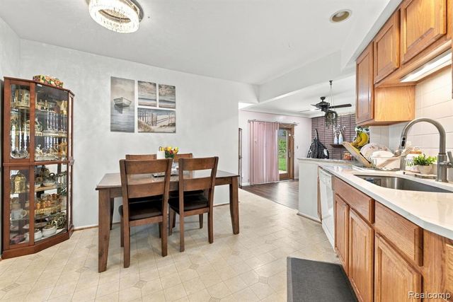 30238 Newport Drive, Warren, MI 48088