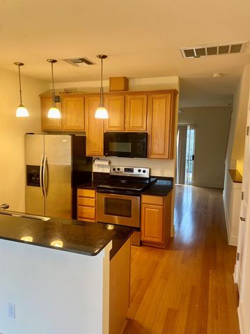 13420 Lyndhurst ST 404, Austin, TX 78729