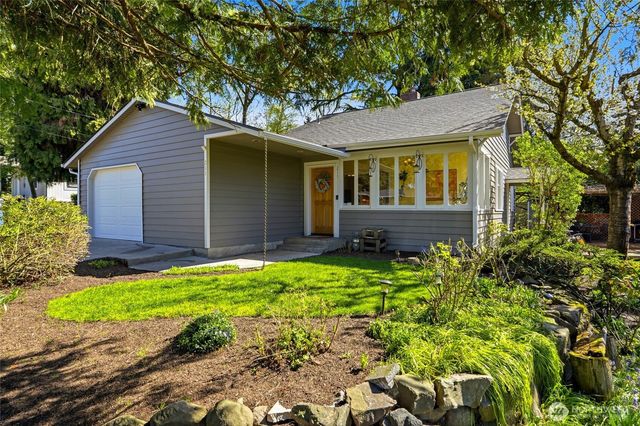 211 S 15th Street, Renton, WA 98055