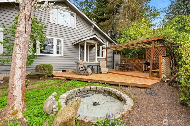 211 S 15th Street, Renton, WA 98055