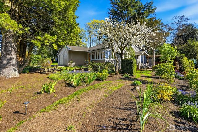 211 S 15th Street, Renton, WA 98055