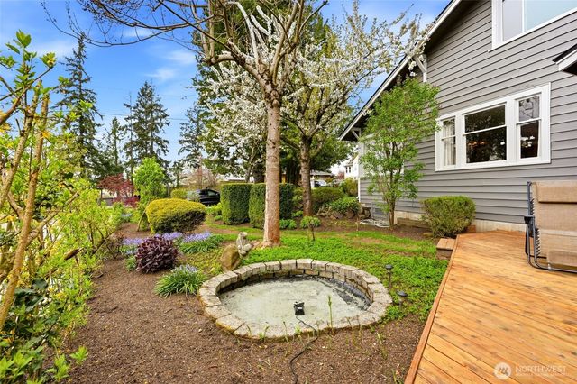 211 S 15th Street, Renton, WA 98055