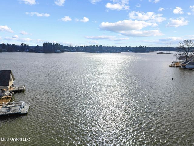 102 Northshore Point, Madison, MS 39110