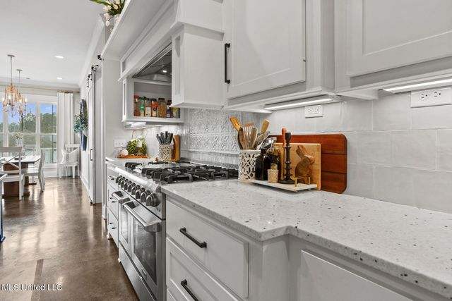 102 Northshore Point, Madison, MS 39110