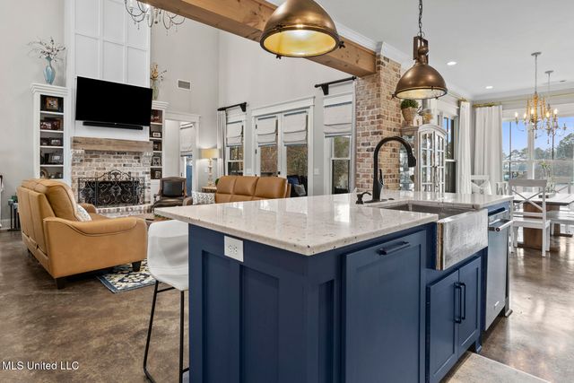 102 Northshore Point, Madison, MS 39110