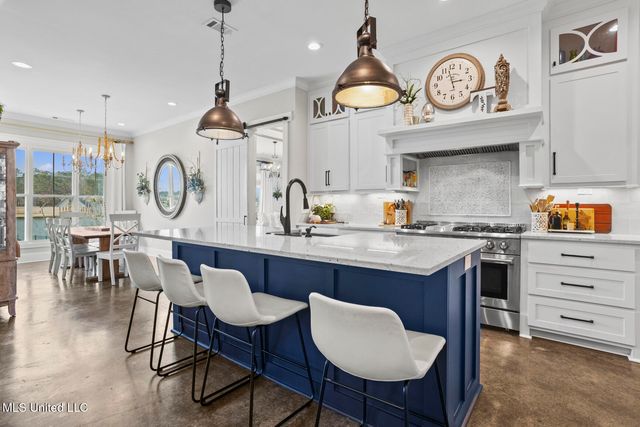 102 Northshore Point, Madison, MS 39110