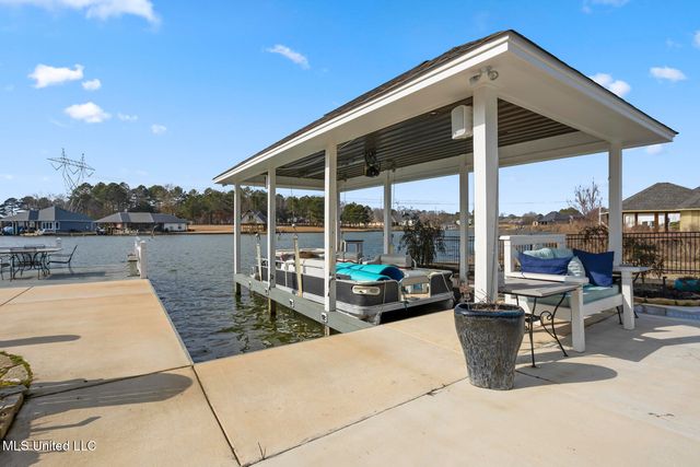 102 Northshore Point, Madison, MS 39110