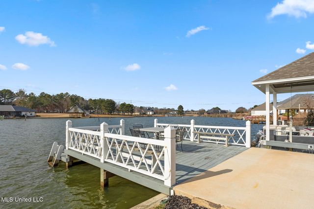 102 Northshore Point, Madison, MS 39110