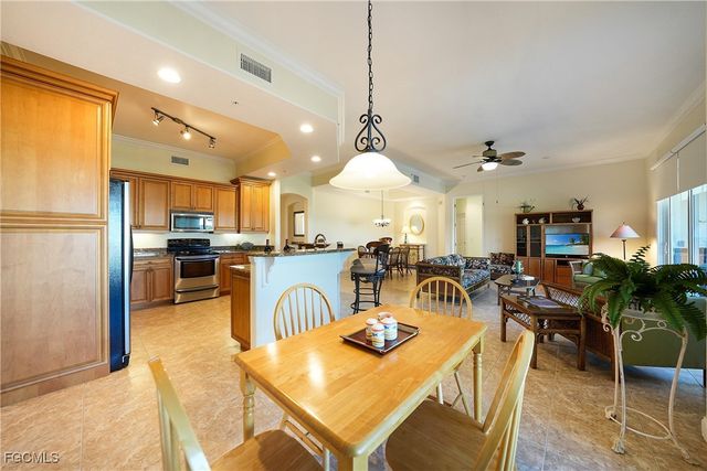 290 Lewis CIR 121, Punta Gorda, FL 33950