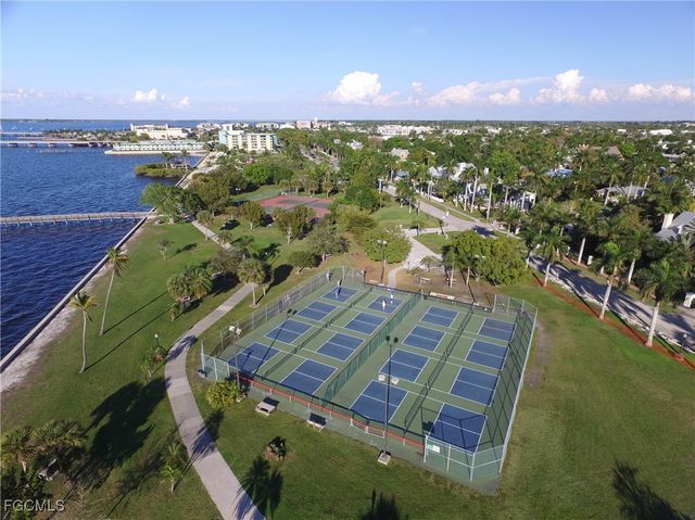 290 Lewis CIR 121, Punta Gorda, FL 33950