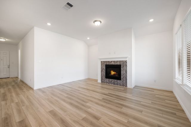 1836 Lockhart Drive, Forney, TX 75126