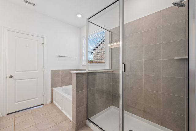 1836 Lockhart Drive, Forney, TX 75126