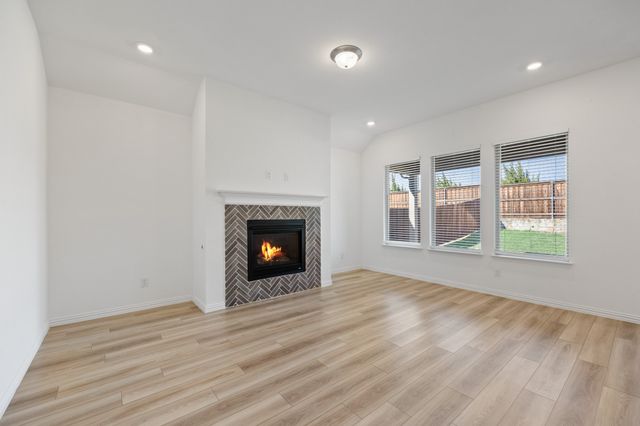 1836 Lockhart Drive, Forney, TX 75126