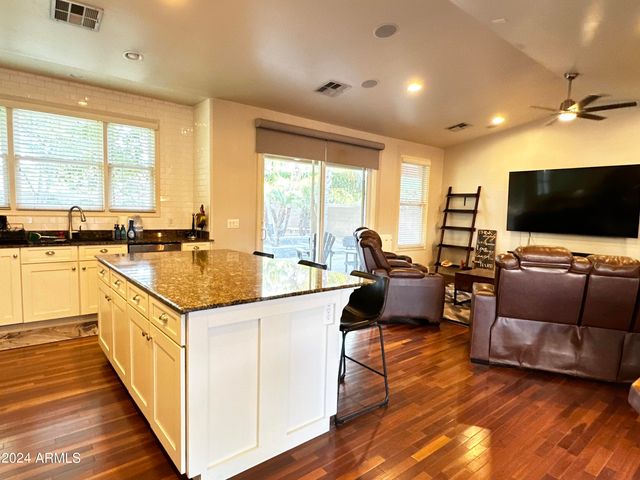 2303 E Dogwood Drive, Chandler, AZ 85286
