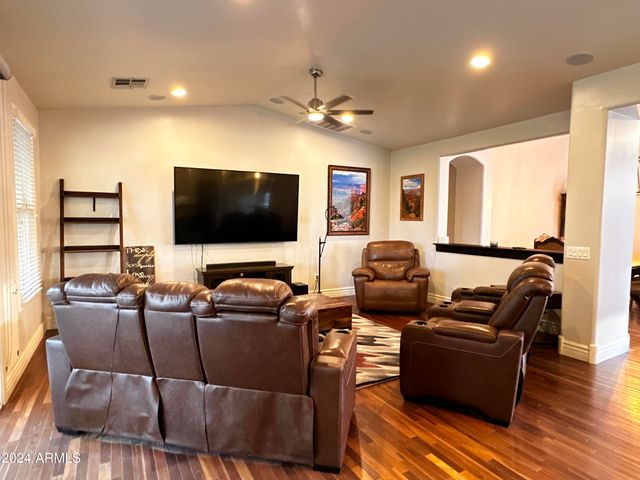 2303 E Dogwood Drive, Chandler, AZ 85286