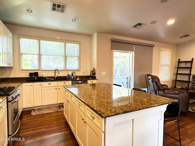 2303 E Dogwood Drive, Chandler, AZ 85286