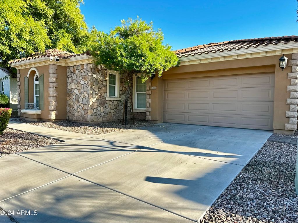 2303 E Dogwood Drive, Chandler, AZ 85286