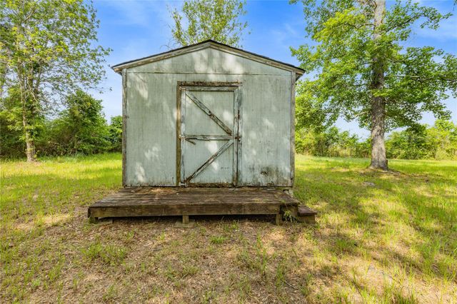 223 Rush Creek Lane, Trinity, TX 75862