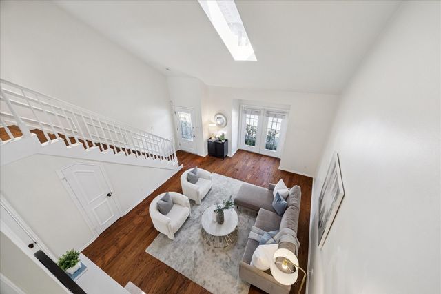 2422 Nantucket Drive C, Houston, TX 77057