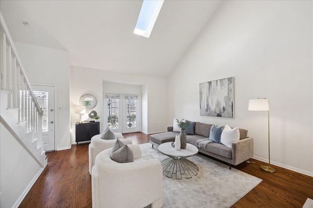 2422 Nantucket Drive C, Houston, TX 77057