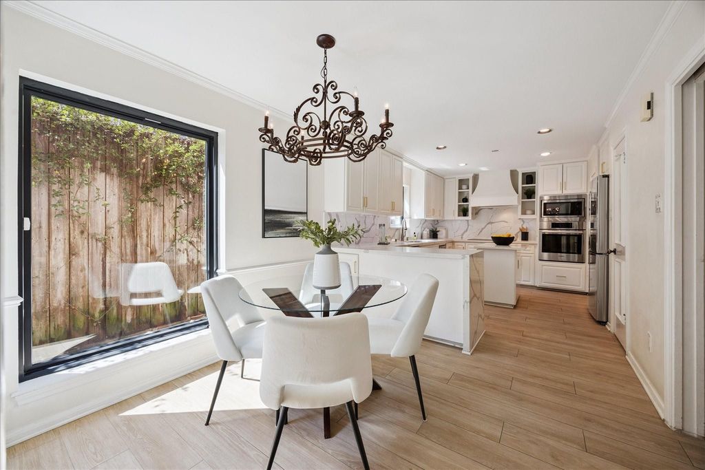 2422 Nantucket Drive C, Houston, TX 77057